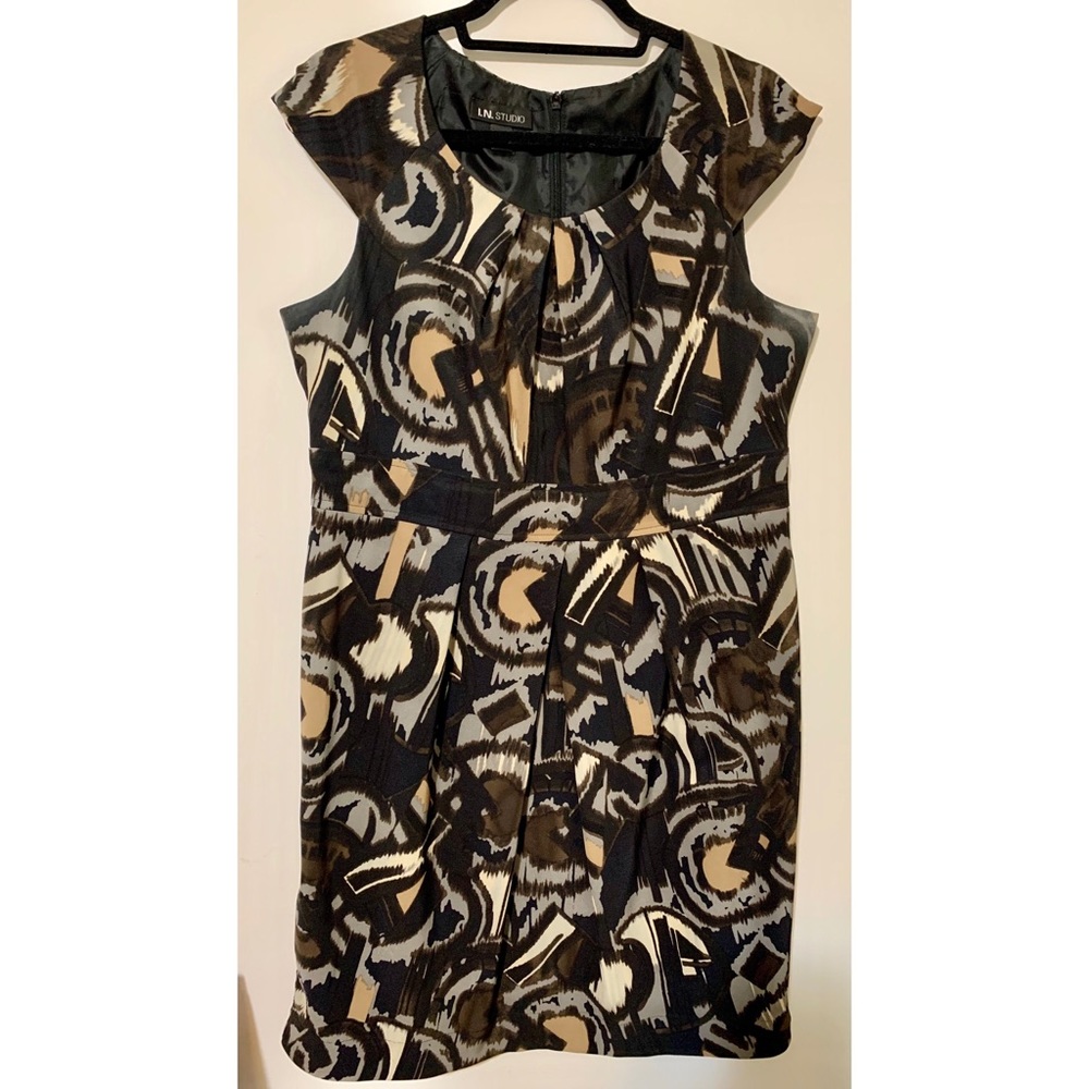 Pattern dress